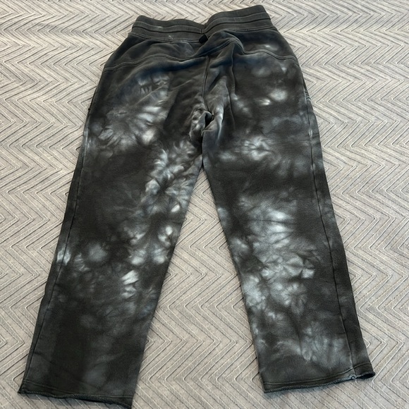 JoyLab Tie Dye Cropped Straight Leg Sweatpants - Picture 5 of 7